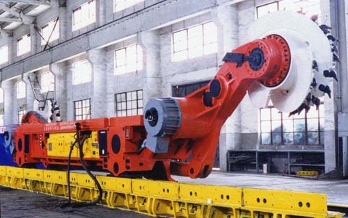 大修好的天地MG450/1020-QWD型，2010年出廠的采煤機一臺，可租可售