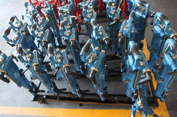 鑿巖機(jī)常見故障分析及排除方法